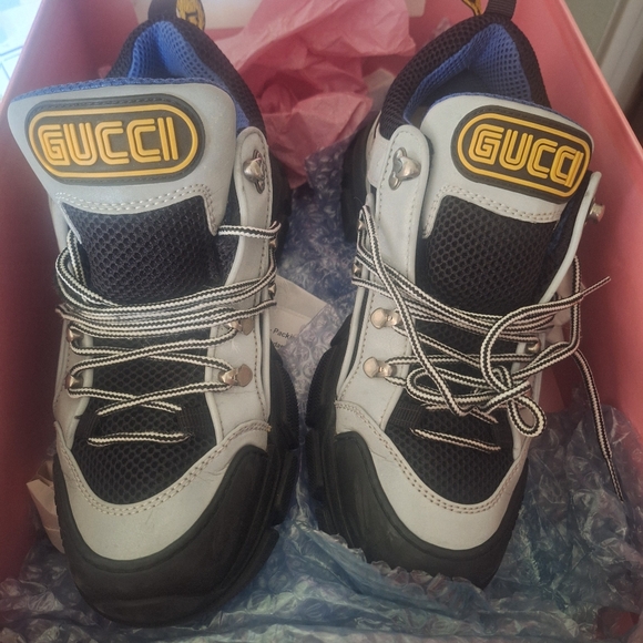 7 and 1/2 Gucci shoes - Picture 1 of 3